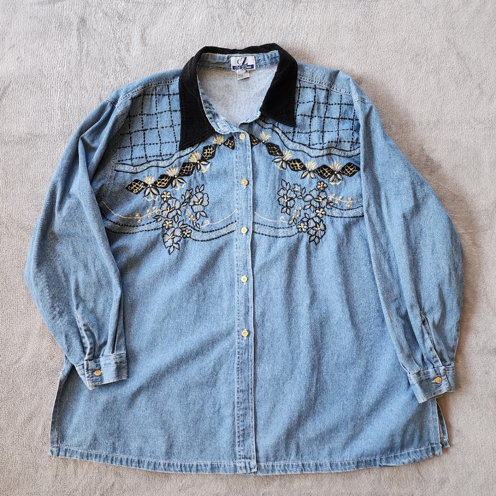 Club Z Denim 80's Retro Embroidered Gold Tone Beads Black Corduroy Collar Jacket